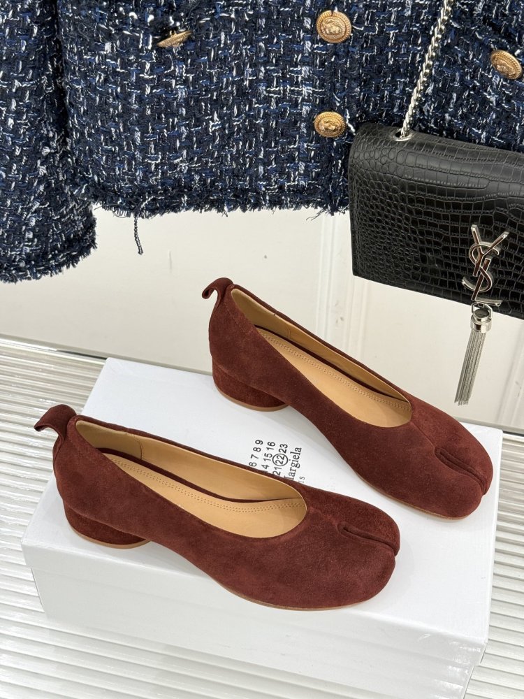 Туфли Tabi женские с раздвоенным носком фото 3