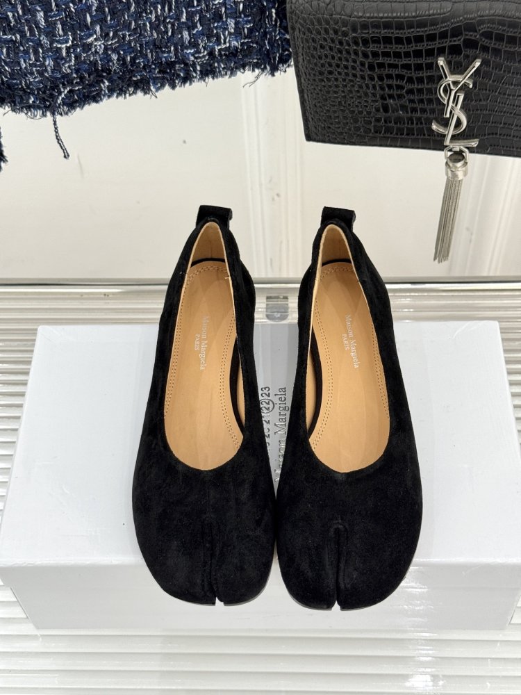 Туфлі Tabi жіночі з роздвоєним носком фото 4