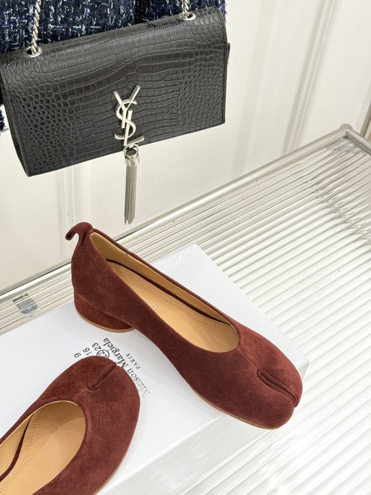 Туфли Tabi женские с раздвоенным носком фото 5