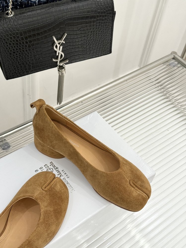 Туфлі Tabi жіночі з роздвоєним носком фото 5