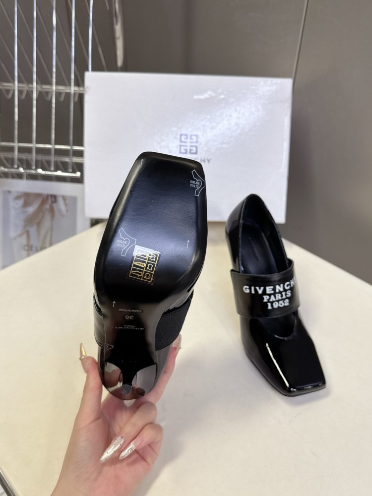 Туфли женские черные лаковые на высоком каблуке с эластичной резинкой закрытые фото 9