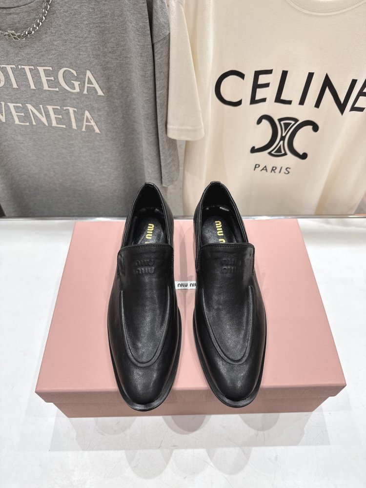 Туфли женские кожаные