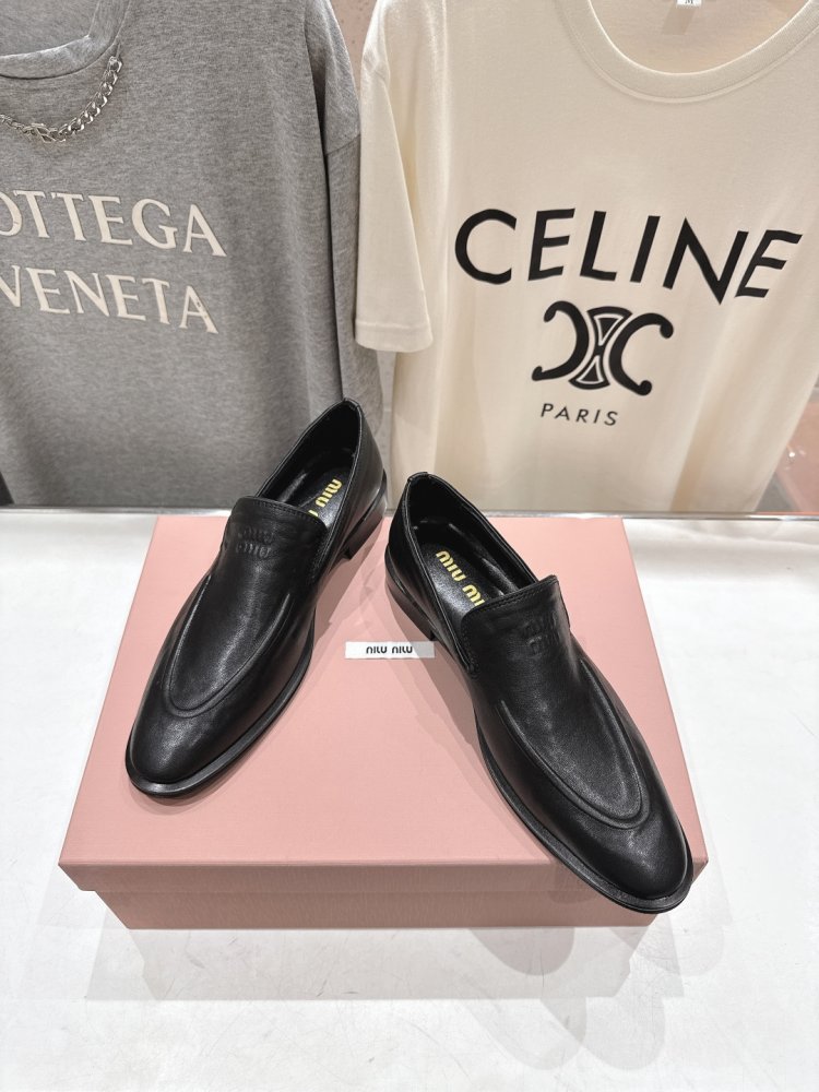 Туфли женские кожаные фото 2