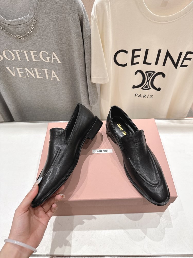 Туфли женские кожаные фото 3