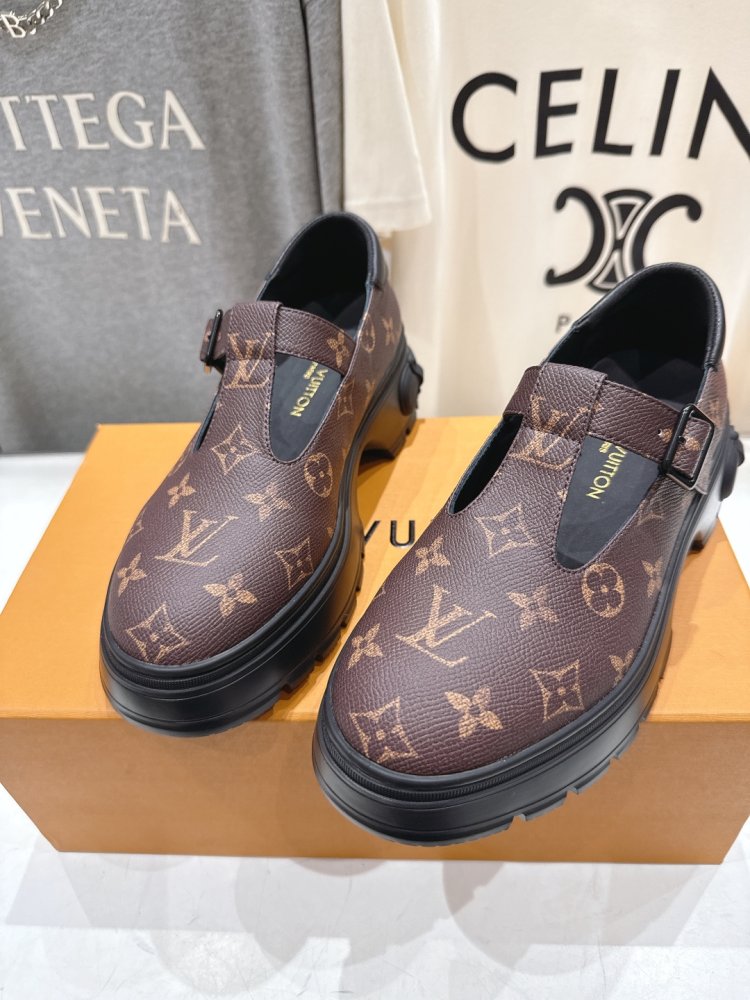 Shoes women's leather фото 7