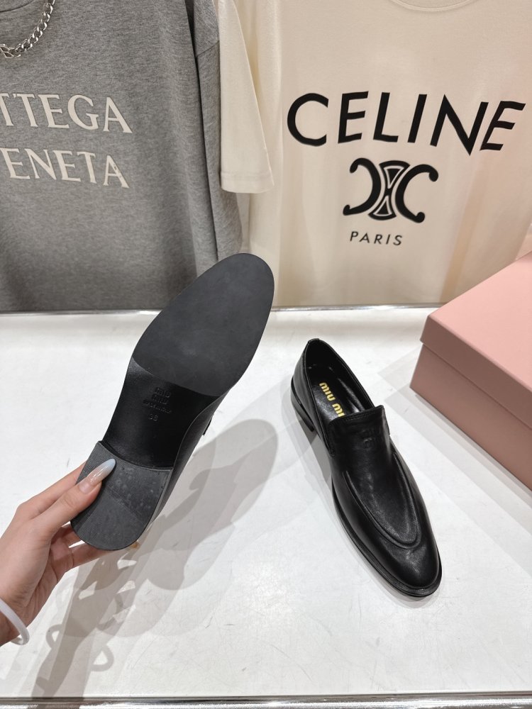 Туфли женские кожаные фото 9