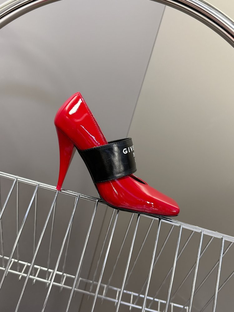Туфлі жіночі червоні лакові на високому підборах з еластичною гумкою закриті
