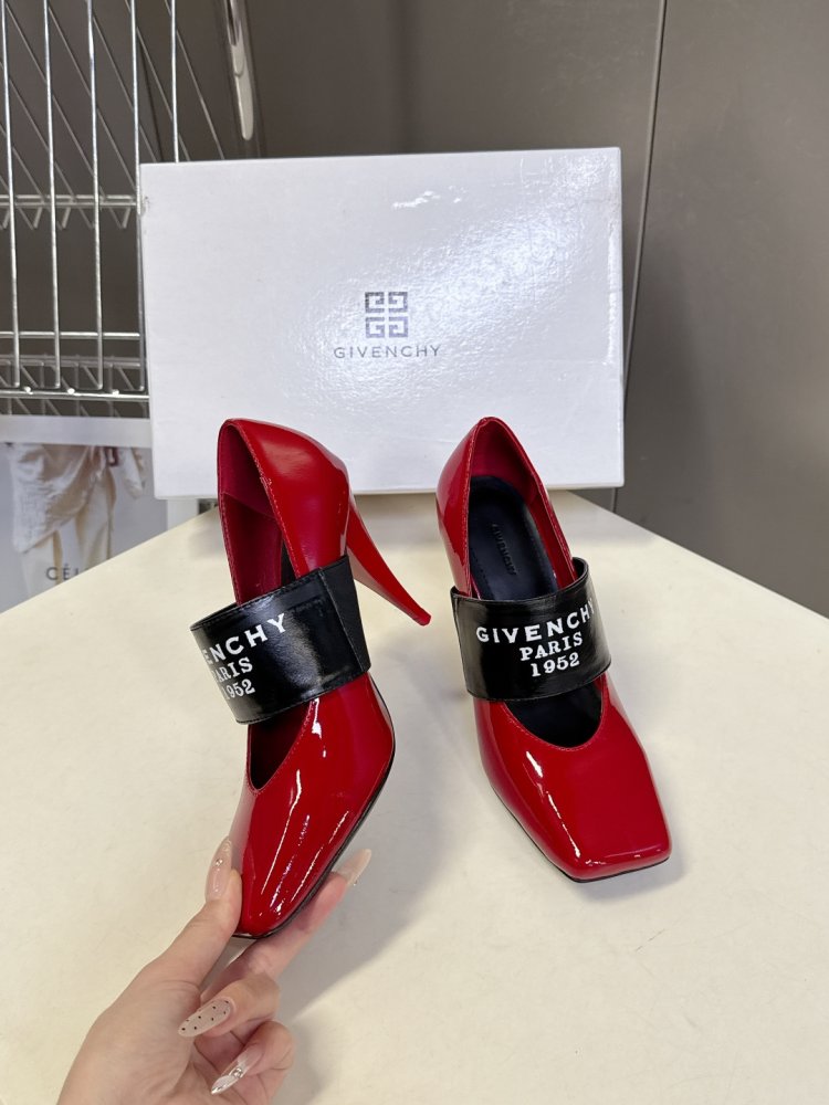 Туфлі жіночі червоні лакові на високому підборах з еластичною гумкою закриті фото 5