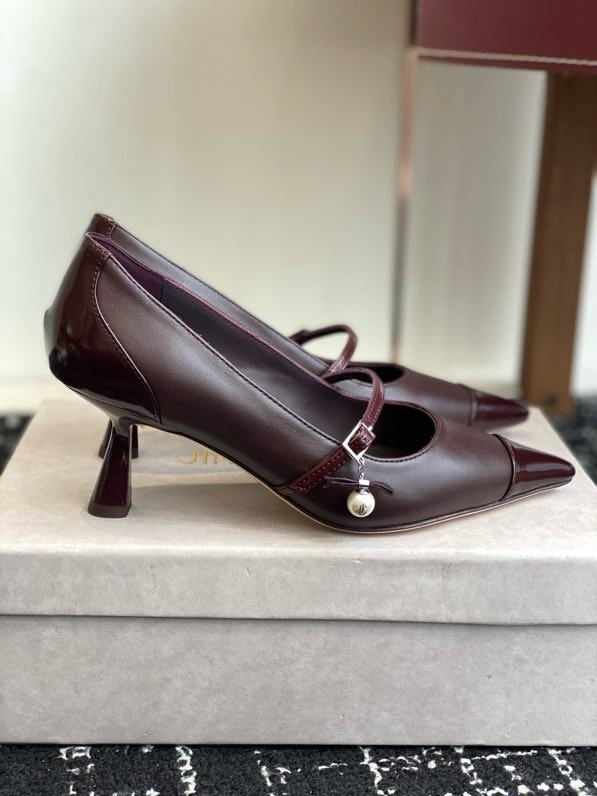 Shoes women's on heel