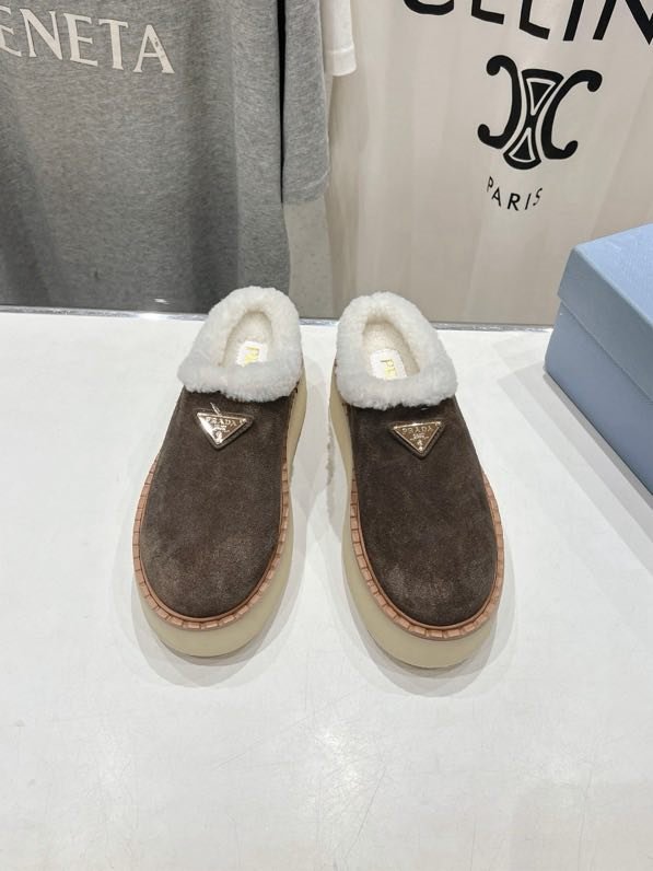 Туфлі жіночі на хутрі зимові