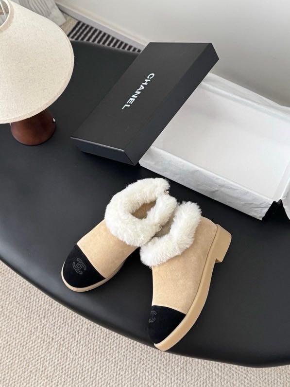 Туфлі жіночі на хутрі зимові