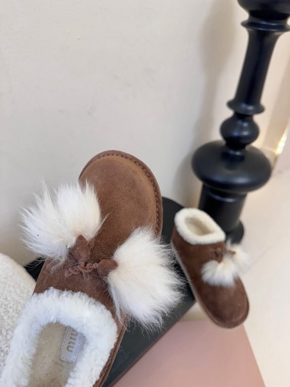 Shoes women's on fur winter фото 3