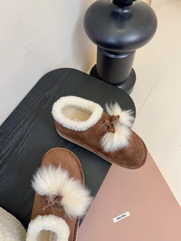 Shoes women's on fur winter фото 4