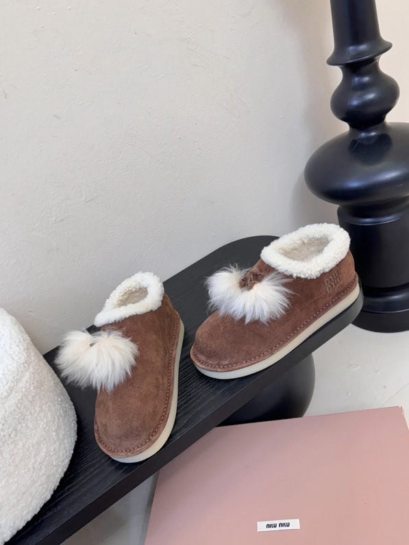 Shoes women's on fur winter фото 7