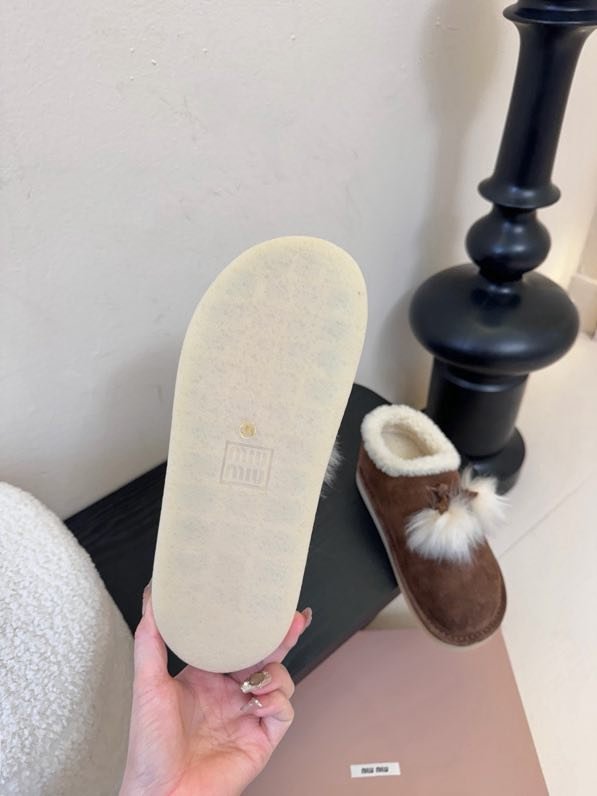 Shoes women's on fur winter фото 9