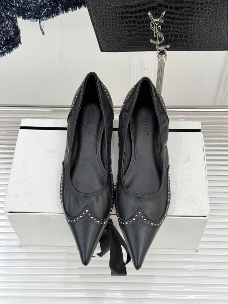 Туфли женские на низком каблуке с острым носком фото 4