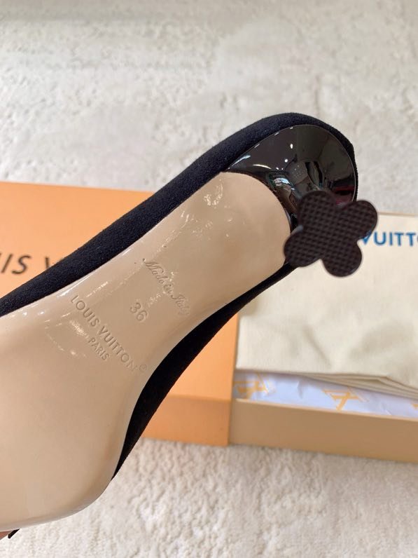 Туфлі жіночі на середньому підборах фото 6