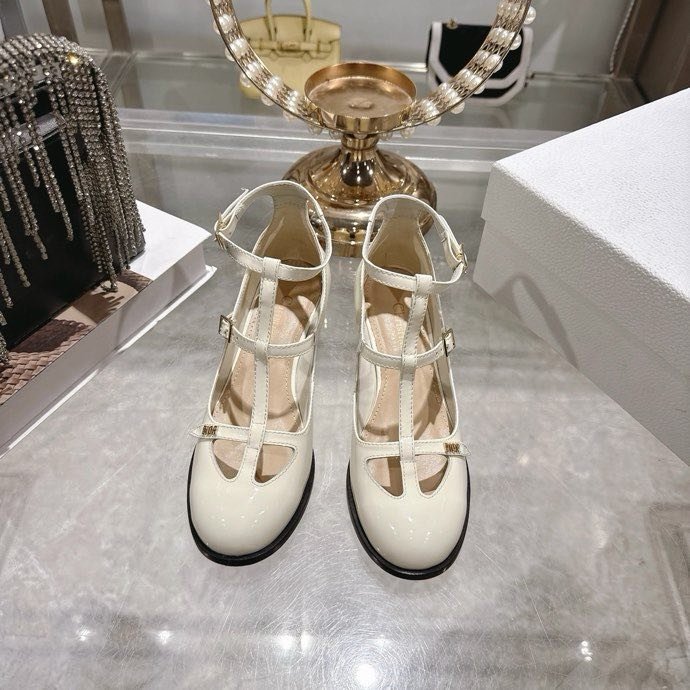 Shoes women's on thick heel фото 2