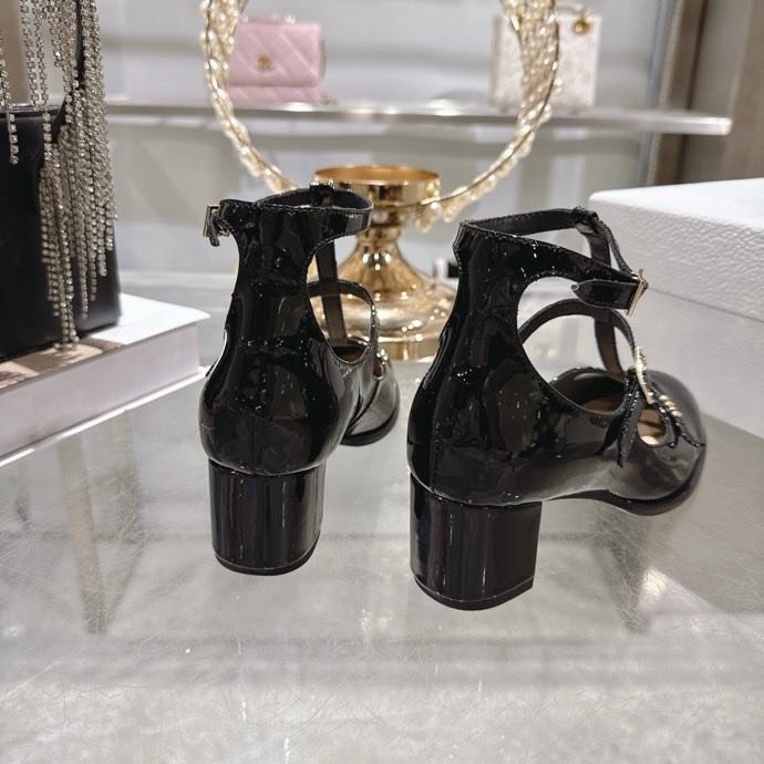 Shoes women's on thick heel фото 8