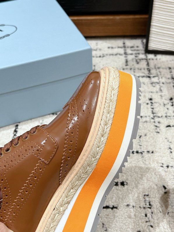 Туфлі жіночі на високою підошві фото 6