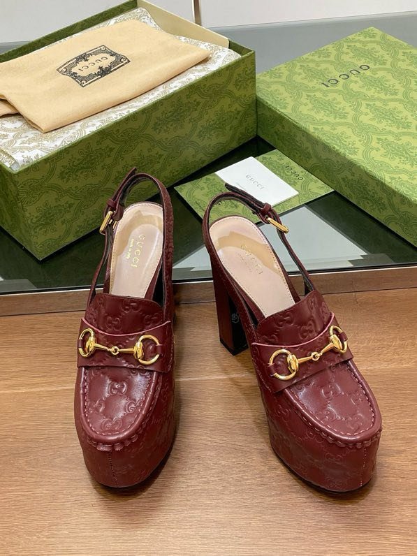 Shoes women's on high heel and platform фото 7