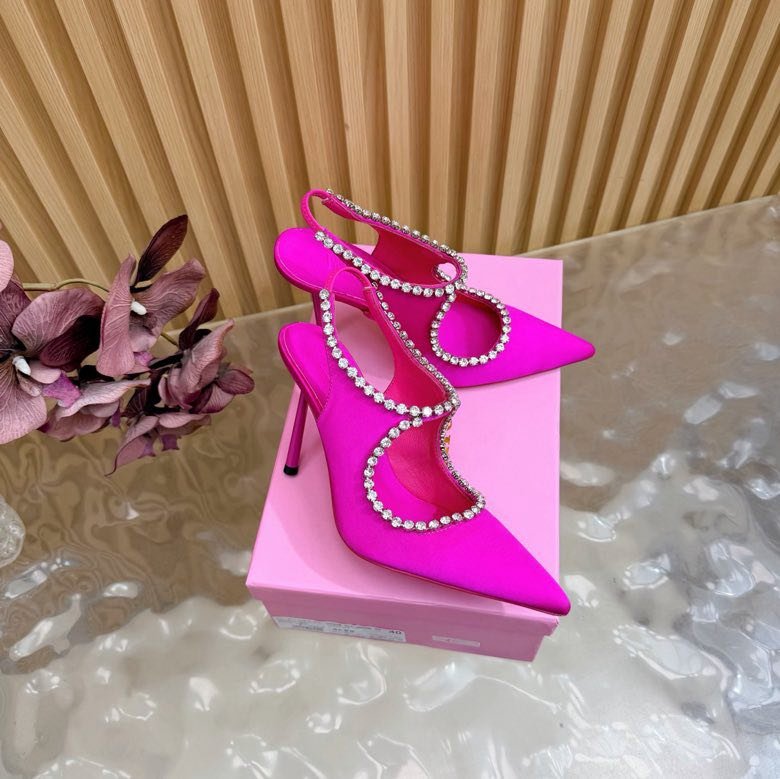 Туфли женские на высоком каблуке