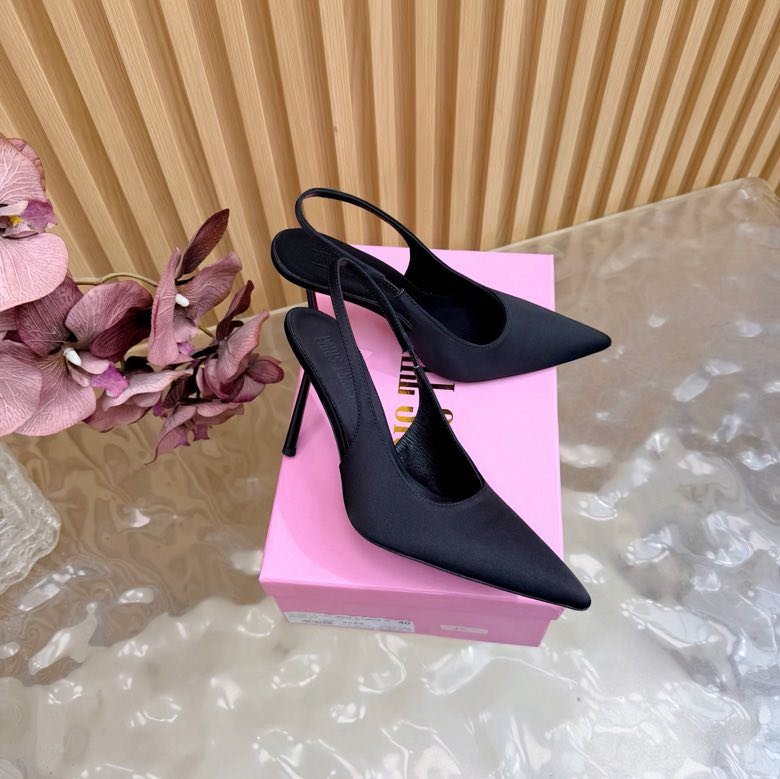 Туфли женские на высоком каблуке