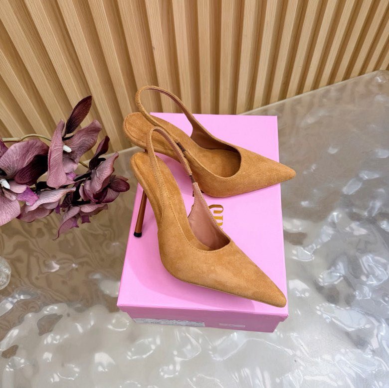 Туфли женские на высоком каблуке