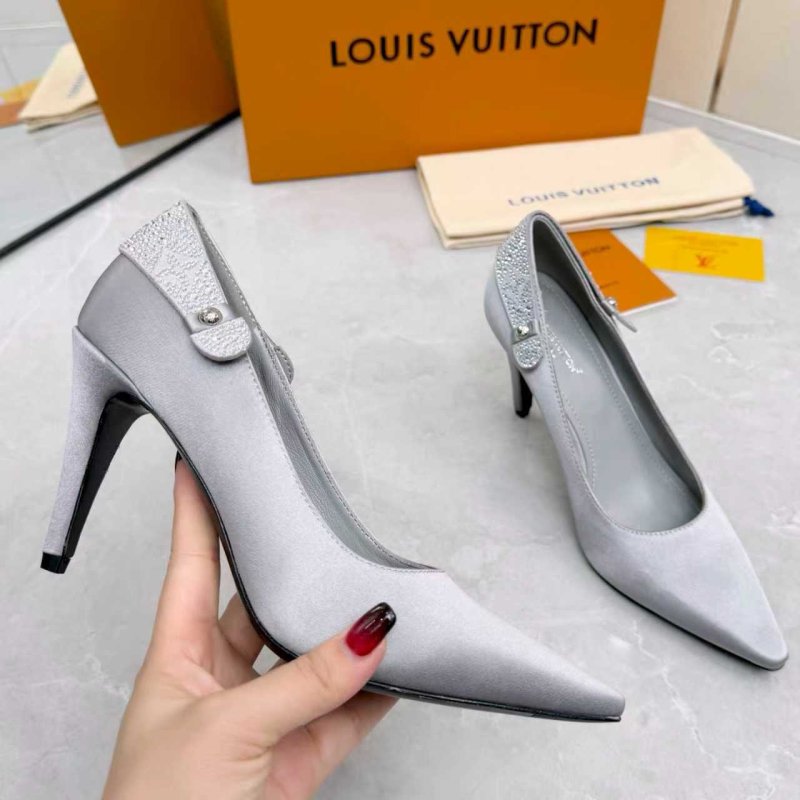 Shoes women's on high heel