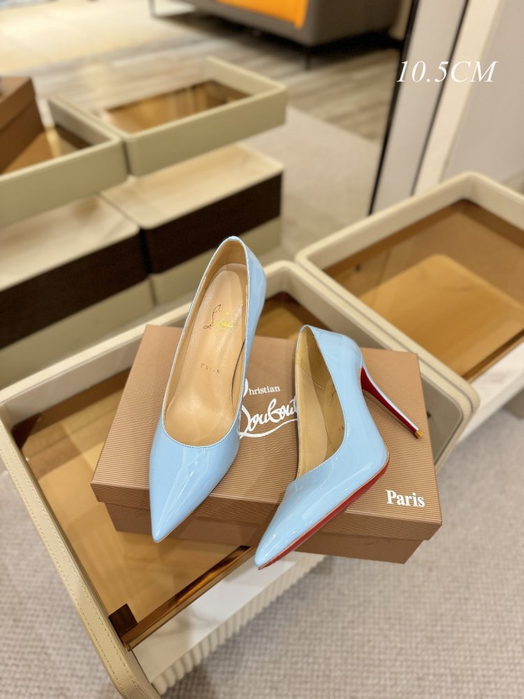 Shoes women's on high heel