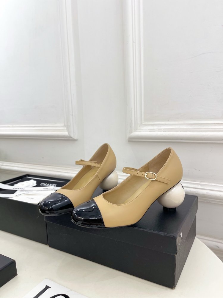 Shoes women's from pearly heel фото 3