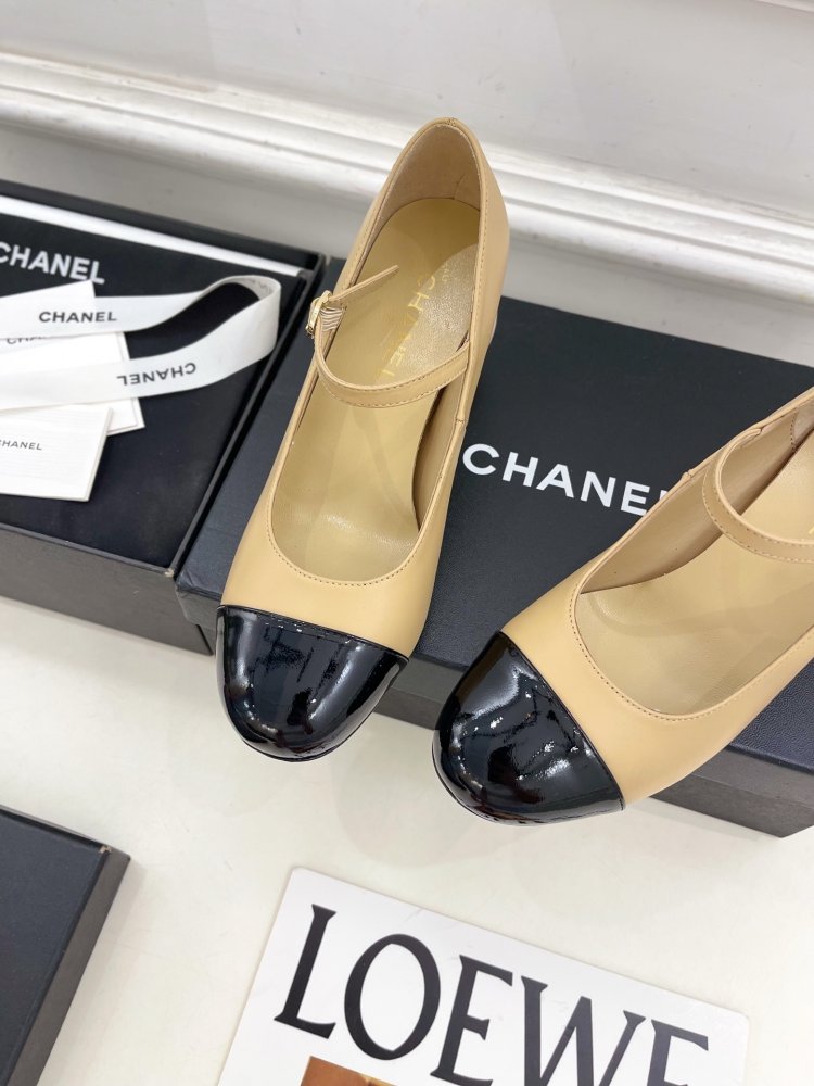 Shoes women's from pearly heel фото 7