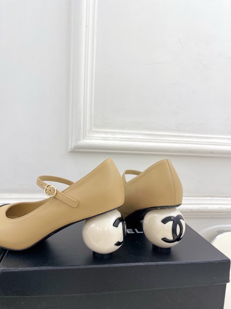 Shoes women's from pearly heel фото 8