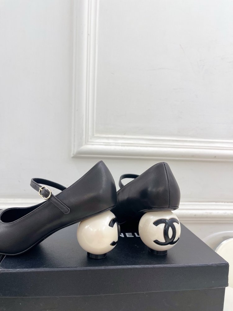 Shoes women's from pearly heel фото 8