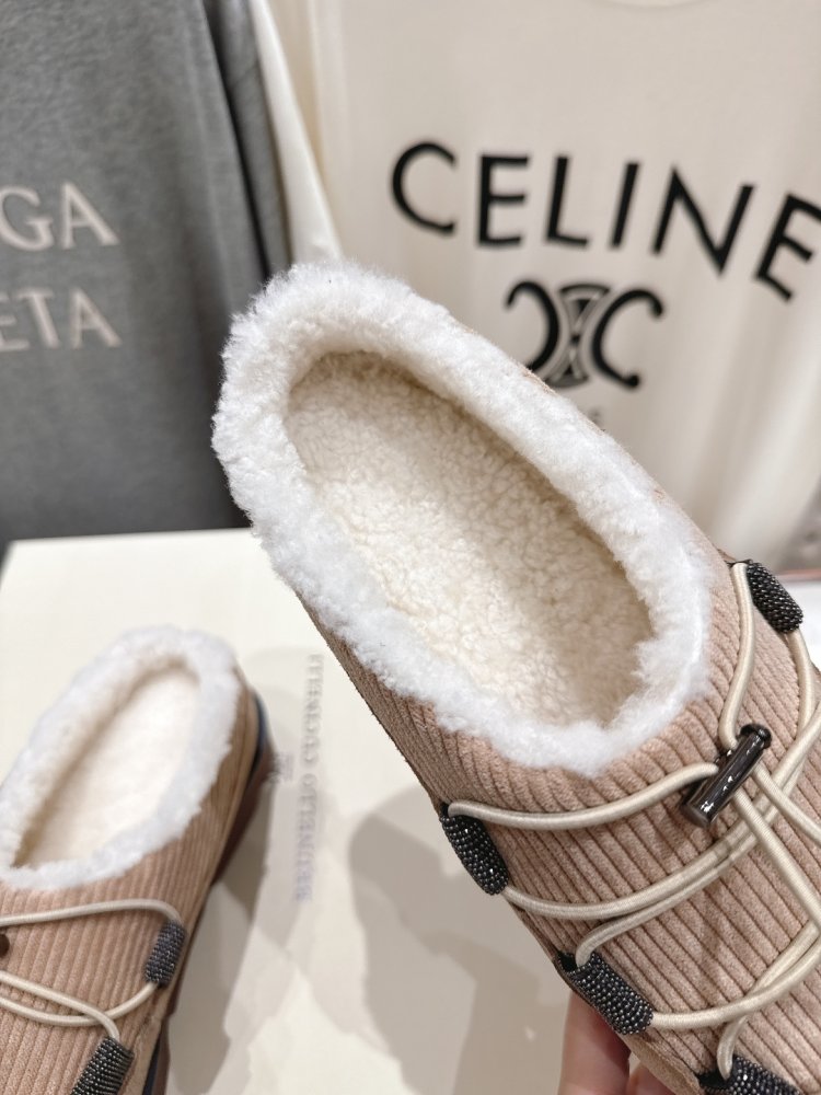 Shoes women's winter on fur фото 6