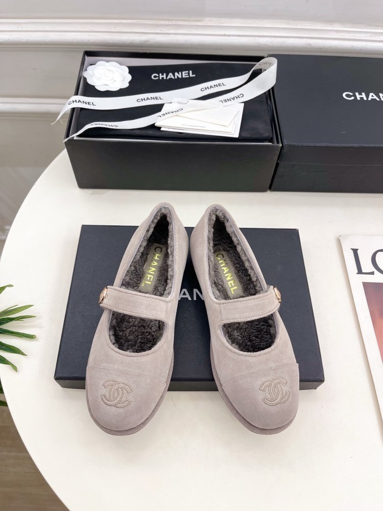 Туфли женские