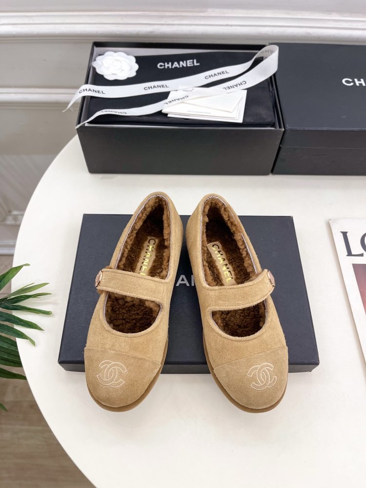 Туфли женские