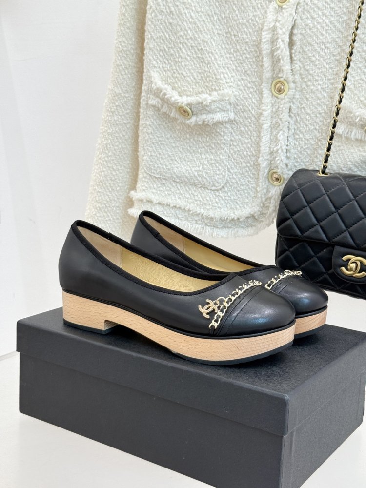 Туфли женские