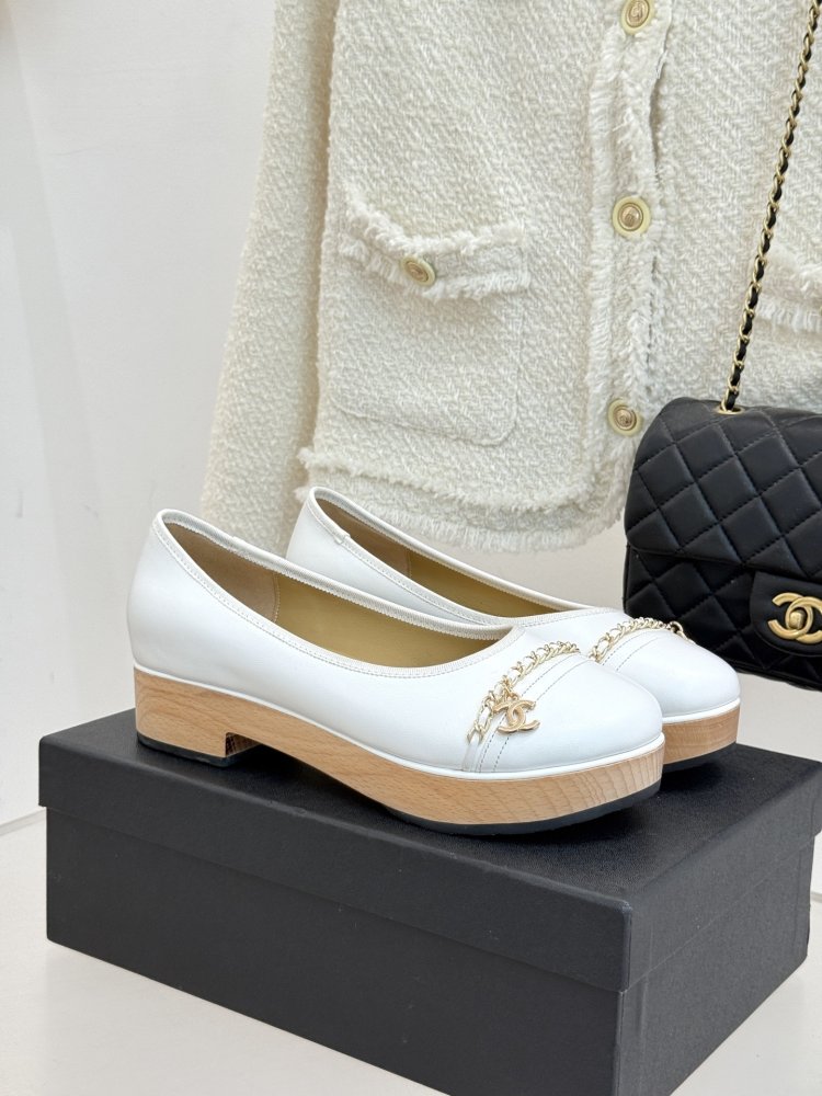 Туфли женские