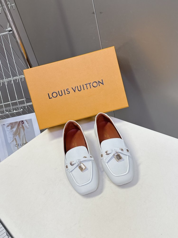 Туфли женские