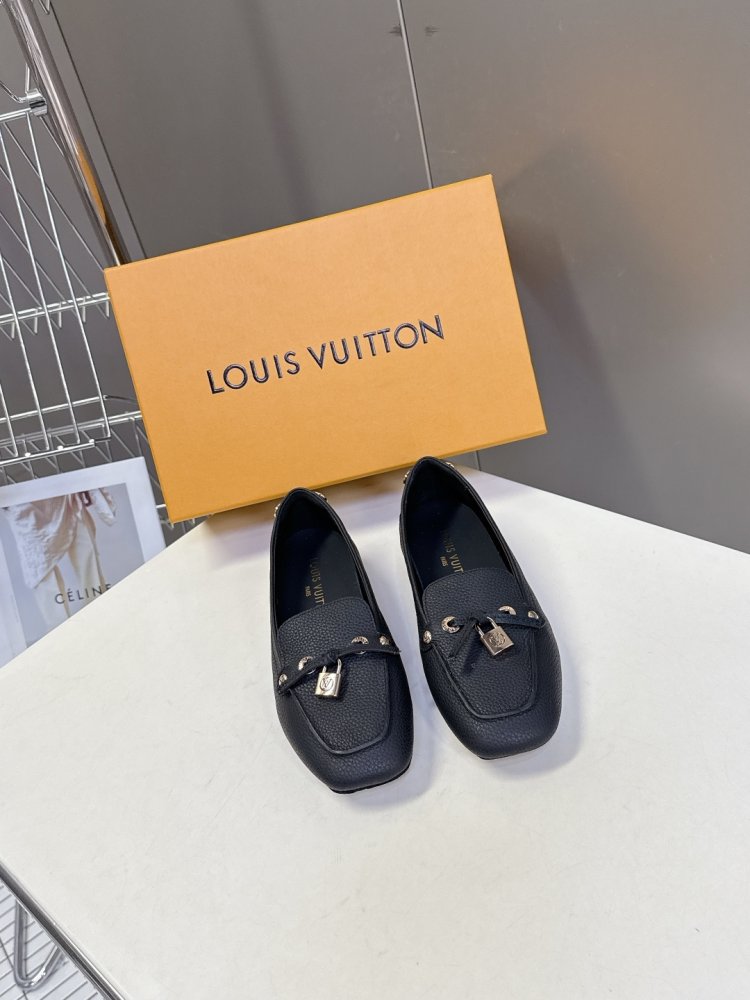 Туфли женские