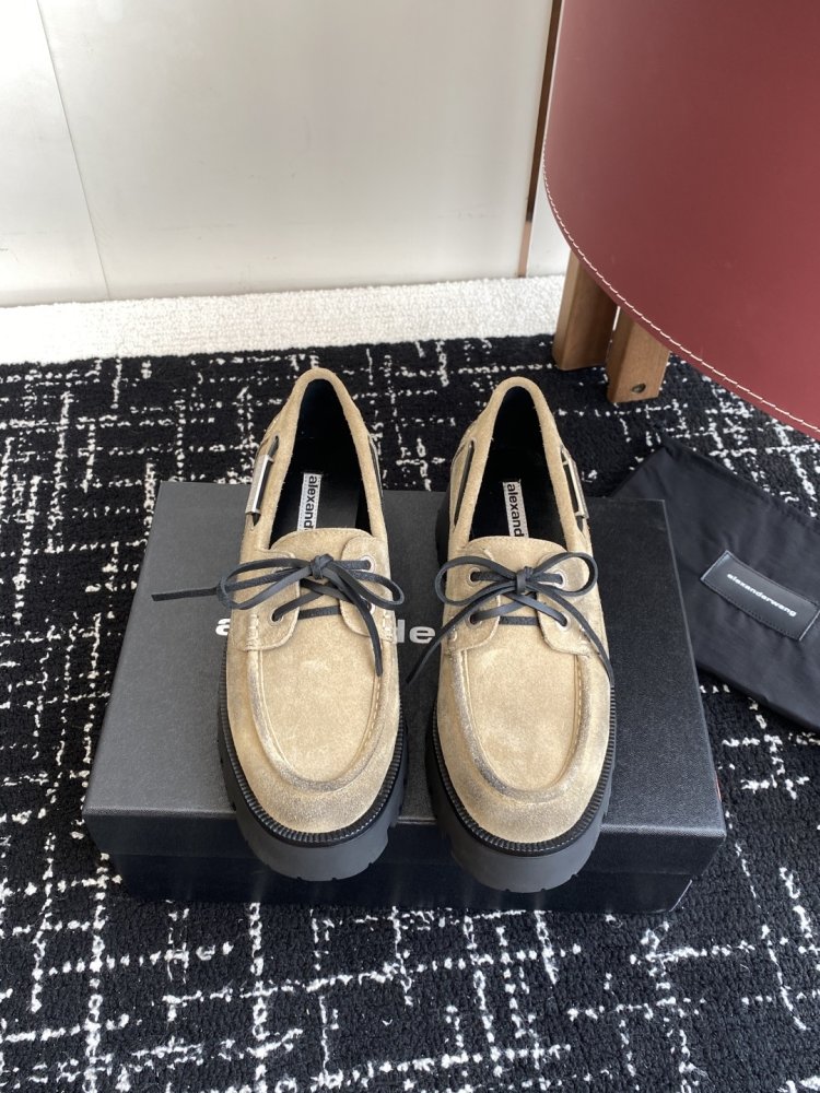 Туфли женские