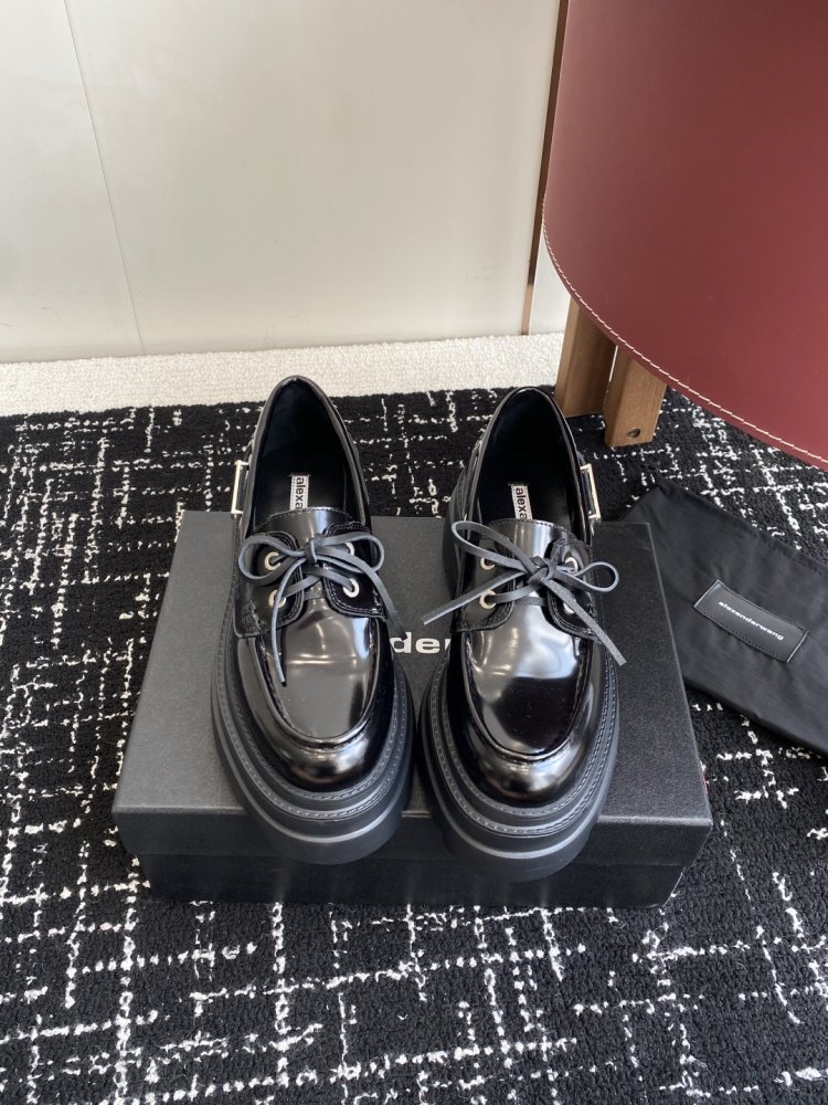 Туфли женские