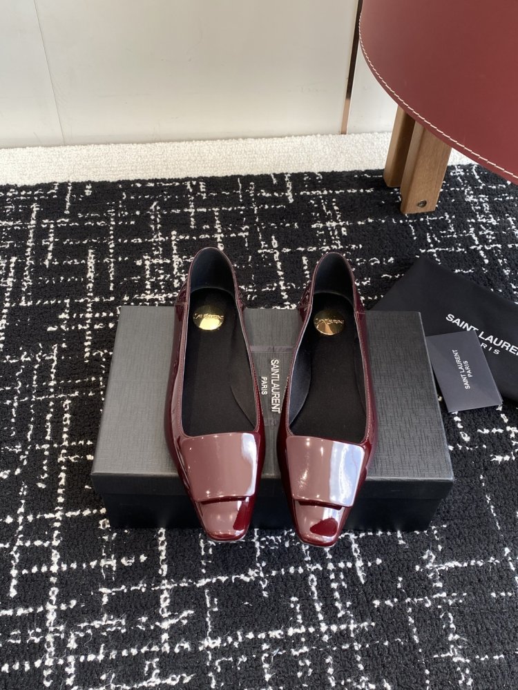 Туфлі жіночі