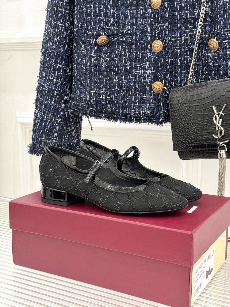 Туфли женские