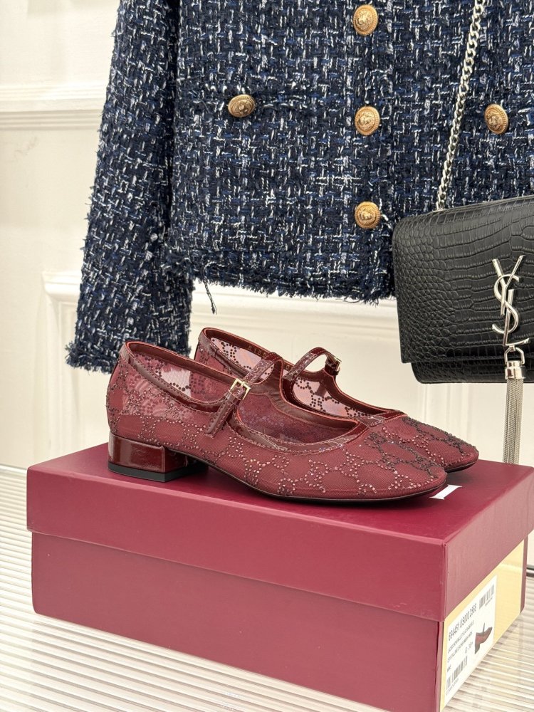 Туфли женские