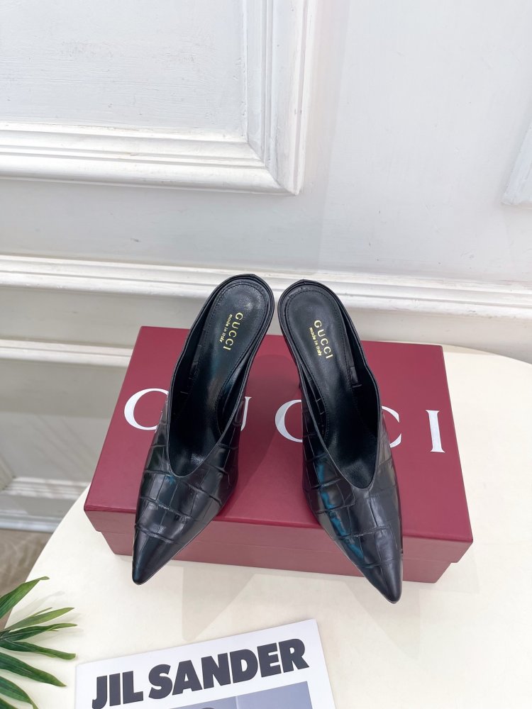 Туфли женские