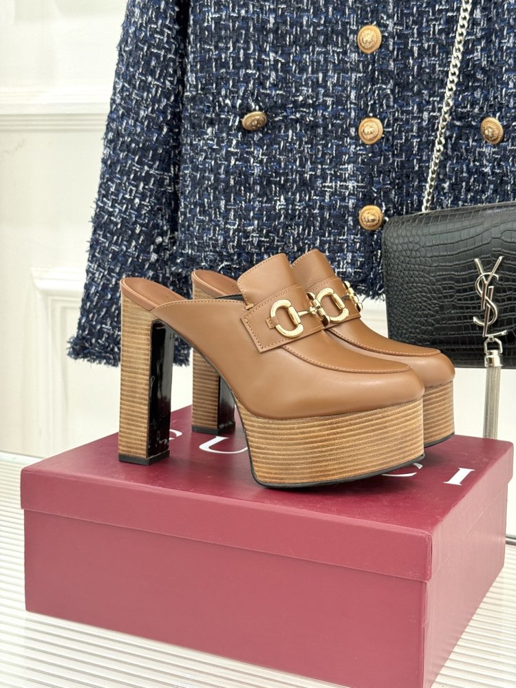 Туфли женские