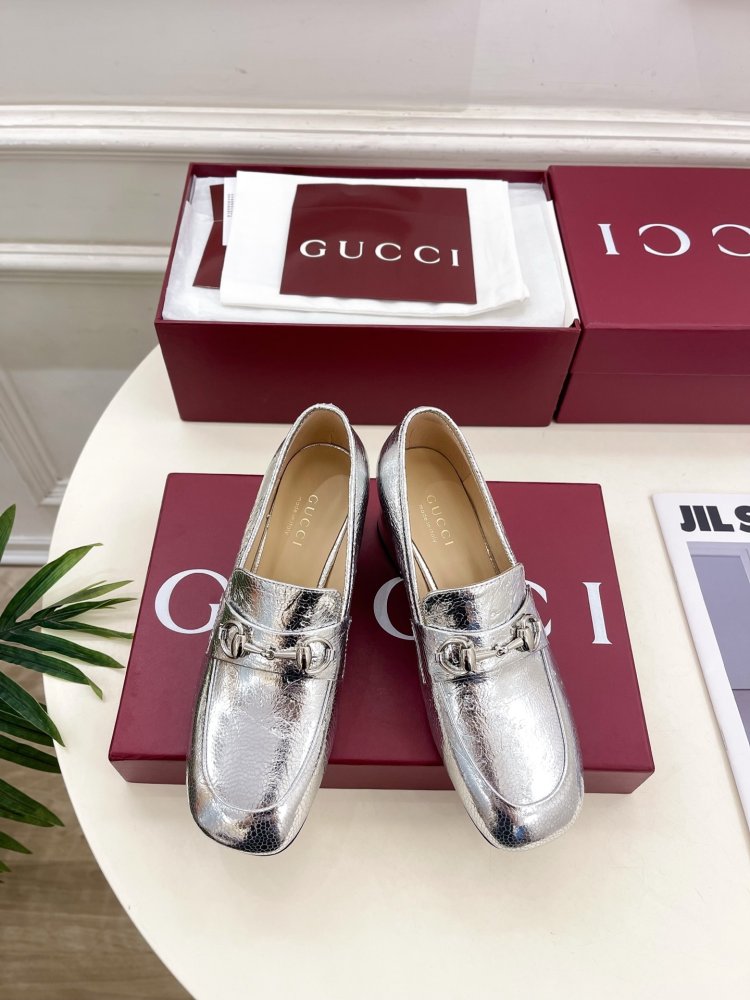 Туфли женские