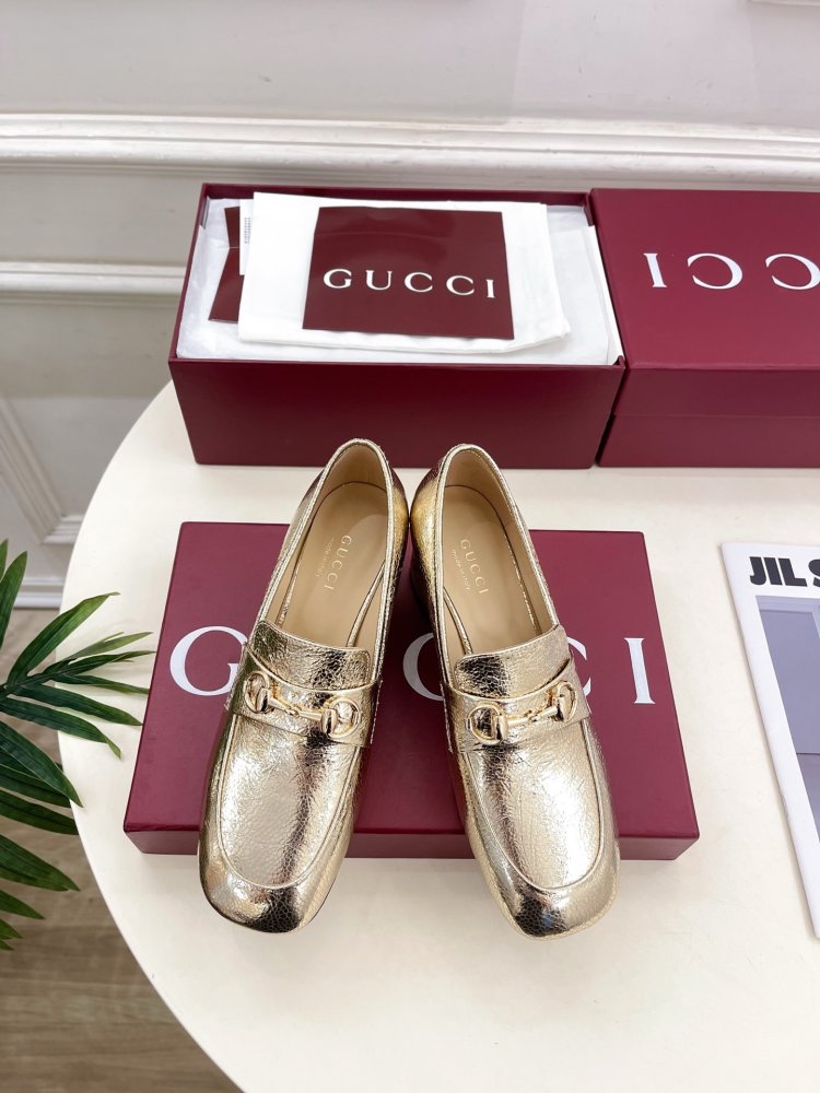 Туфли женские